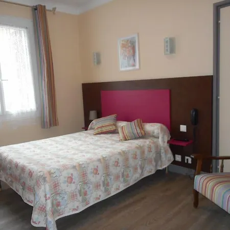 酒店 Logis Les Sources De La Nive 3*