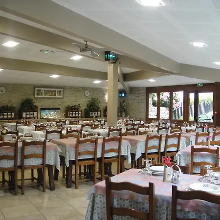 Les Sources De La Nive 3*