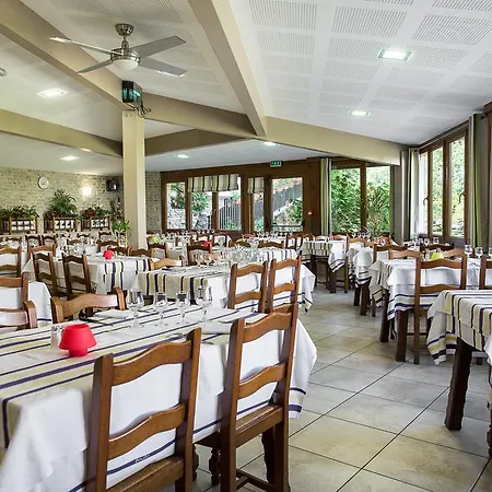 Hotel Logis Les Sources De La Nive