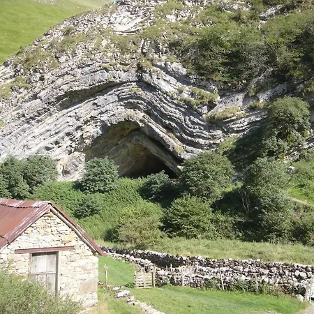 Les Sources De La Nive Hotel