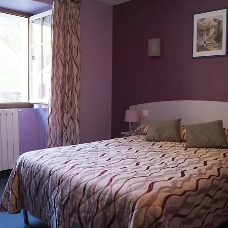 Les Sources De La Nive 3*