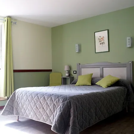 Les Sources De La Nive 호텔 3*