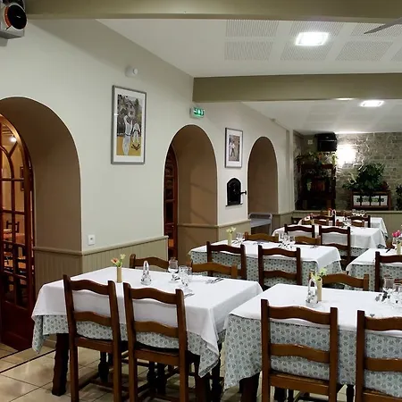 Les Sources De La Nive 호텔