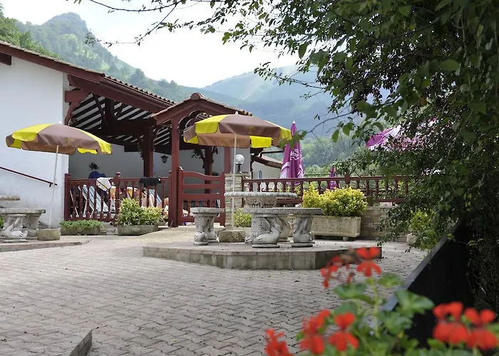 Les Sources De La Nive 3*