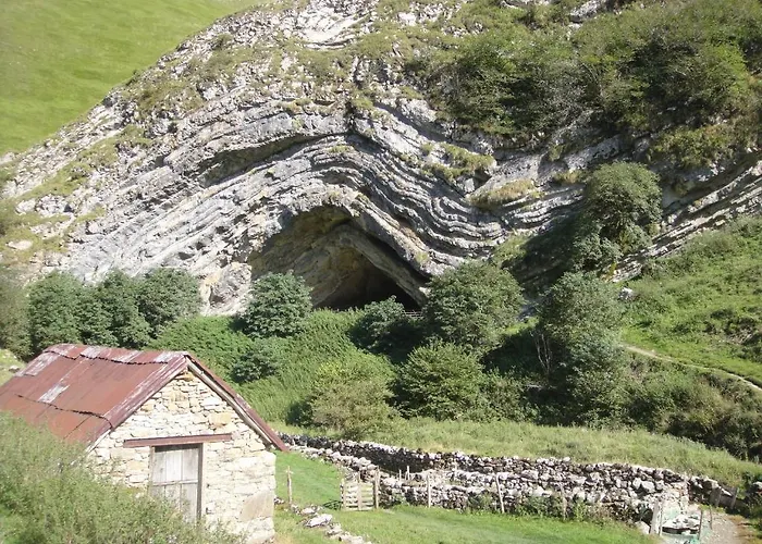 Les Sources De La Nive Hotel