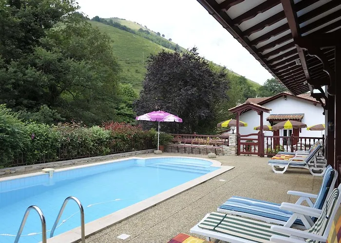 Les Sources De La Nive Hotel Esterençuby