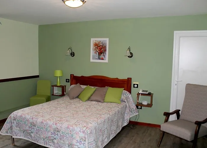 Les Sources De La Nive Hotel